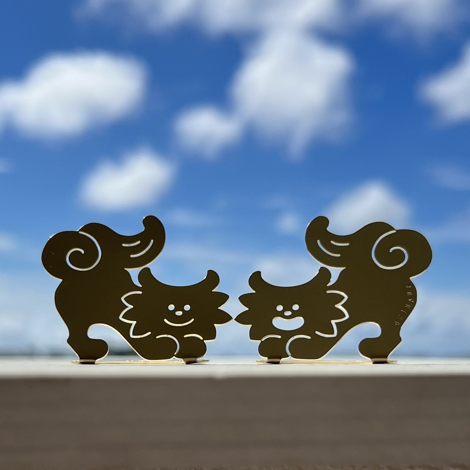 【金属製シーサー置物】ねこからうまれちゃったおしりトントンしてほシーサー！ペア置物 / 癒し / お守り