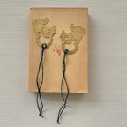 【金属製しおり】：ねこからうまれちゃったおしりトントンしてほシーサー！ / 癒し / お守り